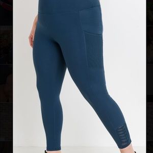 Plus size teal leggings
